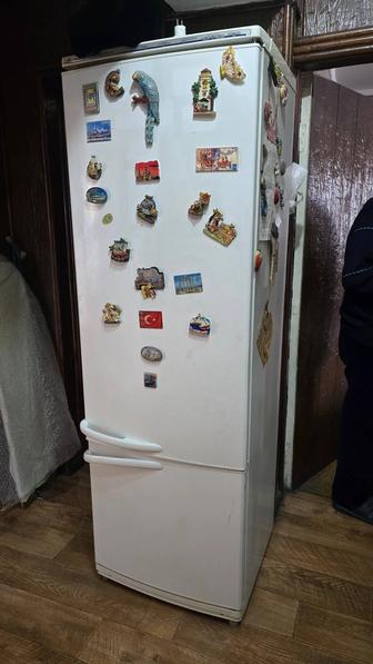 Продам холодильник Атлант