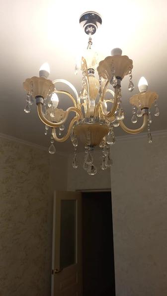Продаю люстру в хорошем состоянии