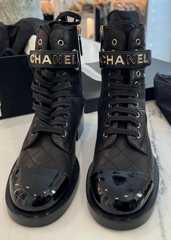 Сапоги ботинки CHANEL