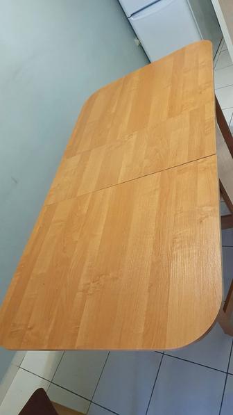 Продаю стол книжка, 3 стула, табурет