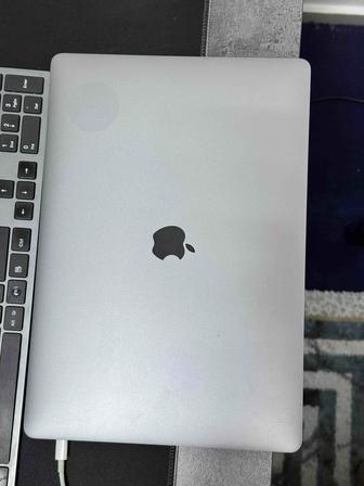 MacBook Pro 15