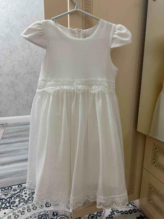 Продам платья на девочку