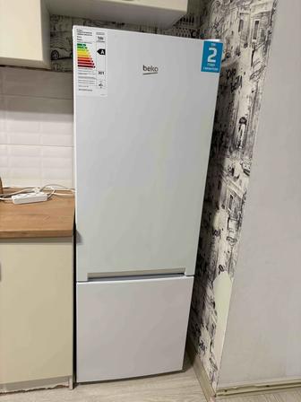 Продается Холодильник