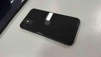 iPhone 11 64 GB В хорошем состоянии