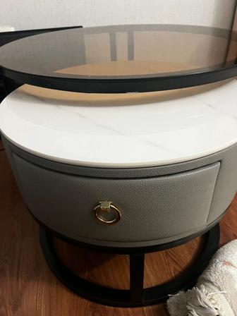 Продам стол с тумбой