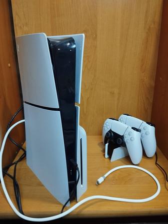 Продам ps 5 slim 1 tb