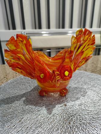 Продам Вазочку-Сова Чешское цветное стекло