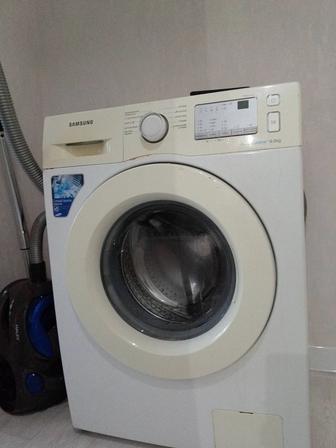 Продам стиральную машину на запчасти