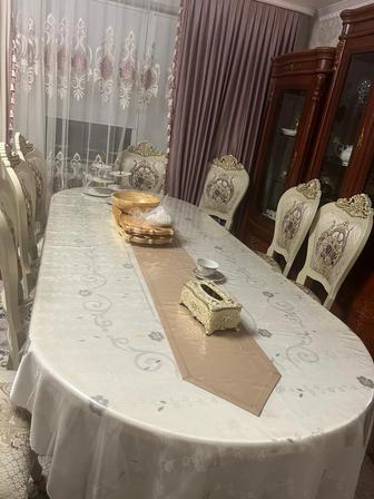 Стол кухонный