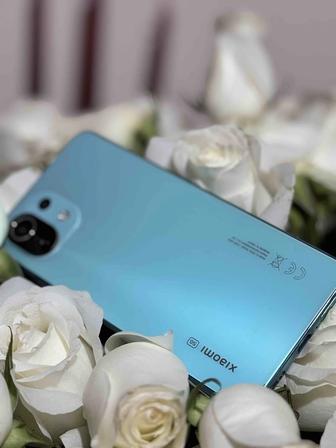 Продам Xiaomi Mi 11 Lite 5G