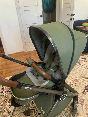 Продам коляску Tomix
