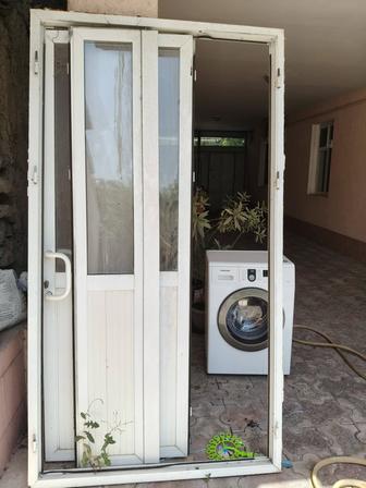 Продам двери двойные пластиковые