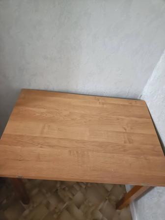 Отдам стол очень дешево забирайте
