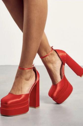 Женские туфли-лодочки на платформе и массивном каблуке-лодочке с квадратным