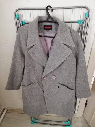 Женское пальто.