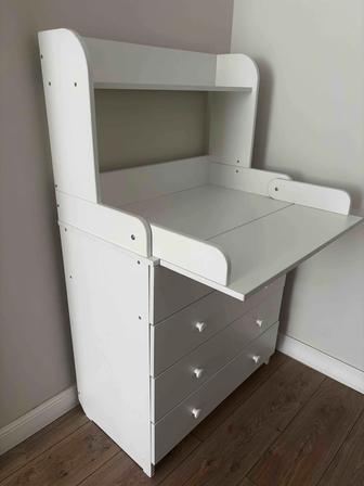 Продам комод с пеленальным столиком