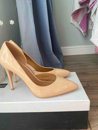 Продам туфли inci