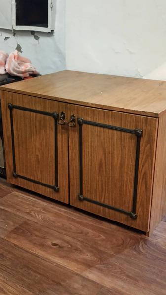 Тумбочка бесплатно