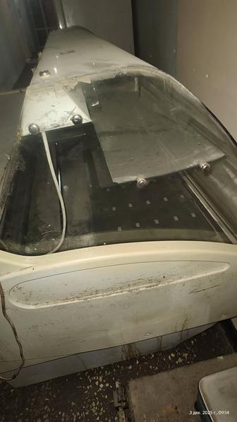 Витрина охладительная.