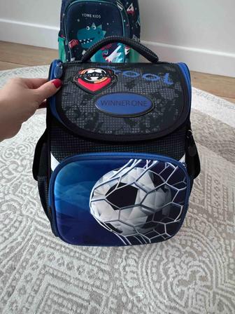 Продам рюкзаки 1-2кл