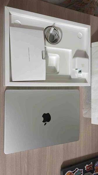 MacBook Pro, 14 inch, M3, 512 SSD, 18 gb