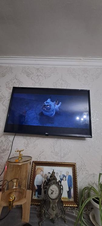 Продам Смарт тв LG