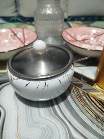 Посуда б/у графин сахарница и другие