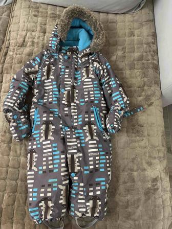 Зимний детский комбинезон