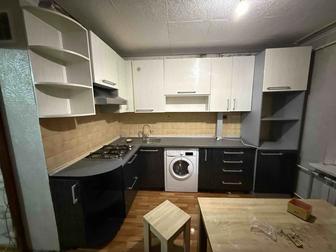 Продам кухню