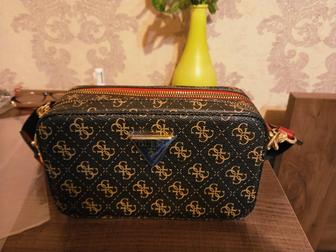 Сумка Guess Новая