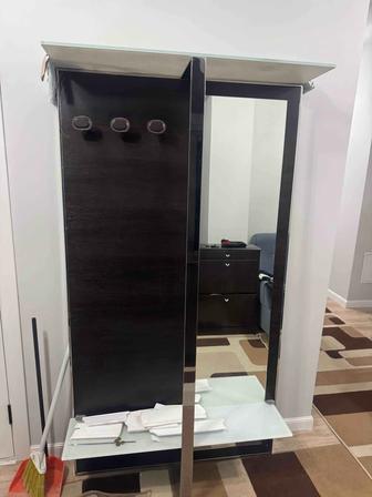 Настольная вешалка