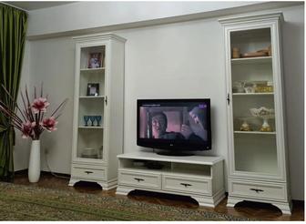 Комплект мебели для гостиной: шкафы, тумба