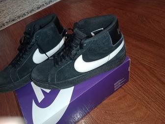 Кроссовки Найк мужские размер 42