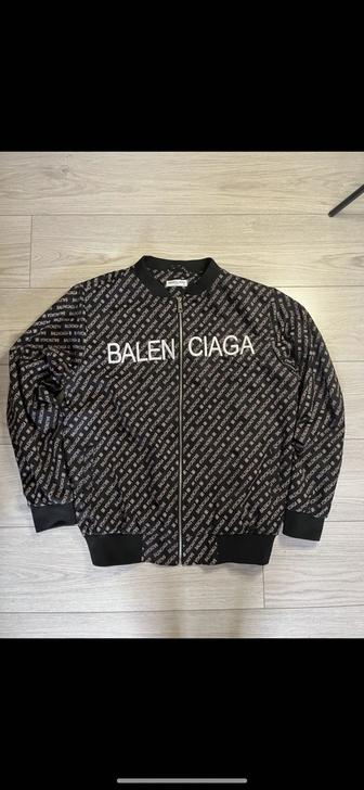 бомбер Balenciaga