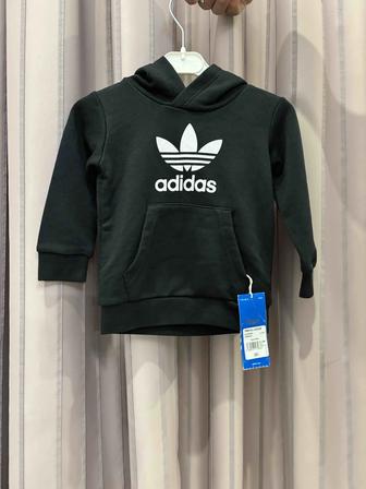 Детский спортивный костюм adidas