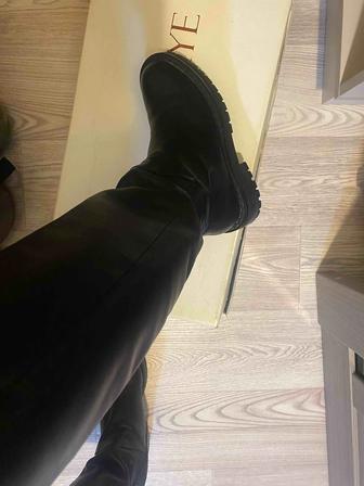 Продам зимние сапожки