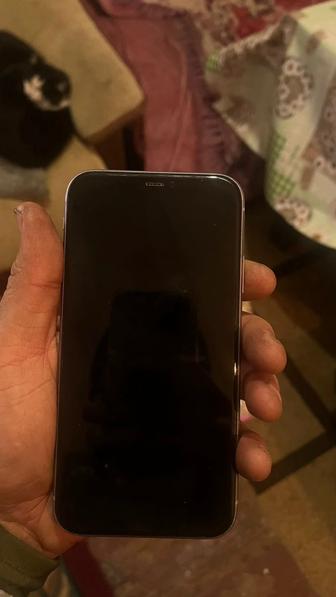 Продаю айфон 11 64 гб