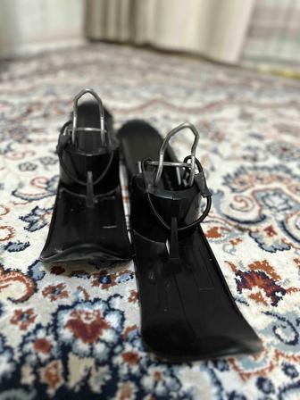 Продам лыжи ( на коляску)