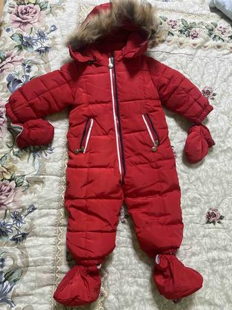 Красный зимний комбинезон