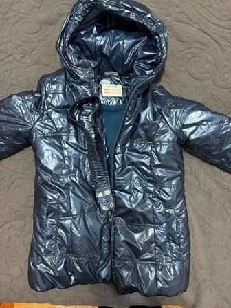 Продам детскую куртку