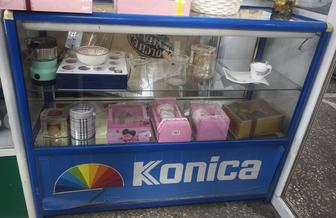 Продам 2 витрины