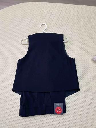 Продам школьные брюки и жакет