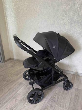 Продаю коляску Joie Chrome