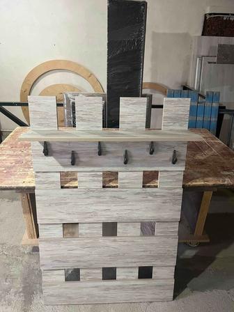 Вешалка для верхней одежды