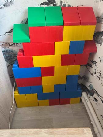 Продам конструктор большой полесье