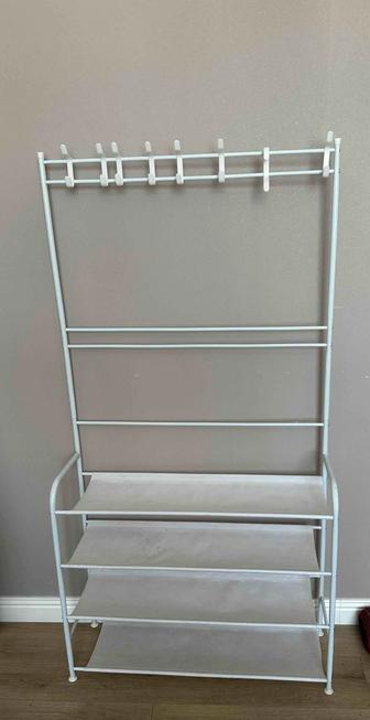 Вешалка для одежды и обуви