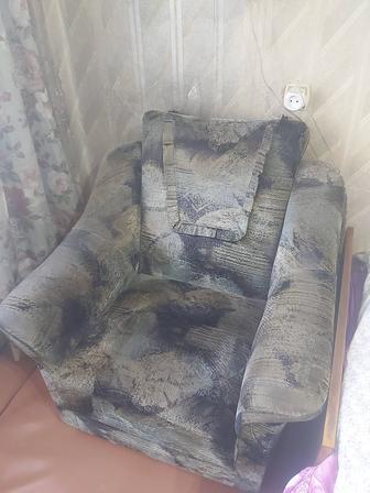 Продам кресло.