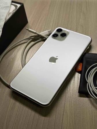 Смартфон Apple iPhone 11 Pro Max 256GB Silver (коробка, документы)