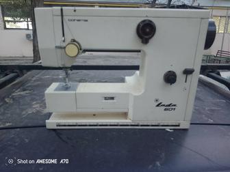 Швейная машина Лада