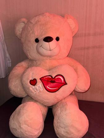 плюшевый медведь